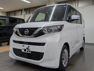 ニッサン ルークス